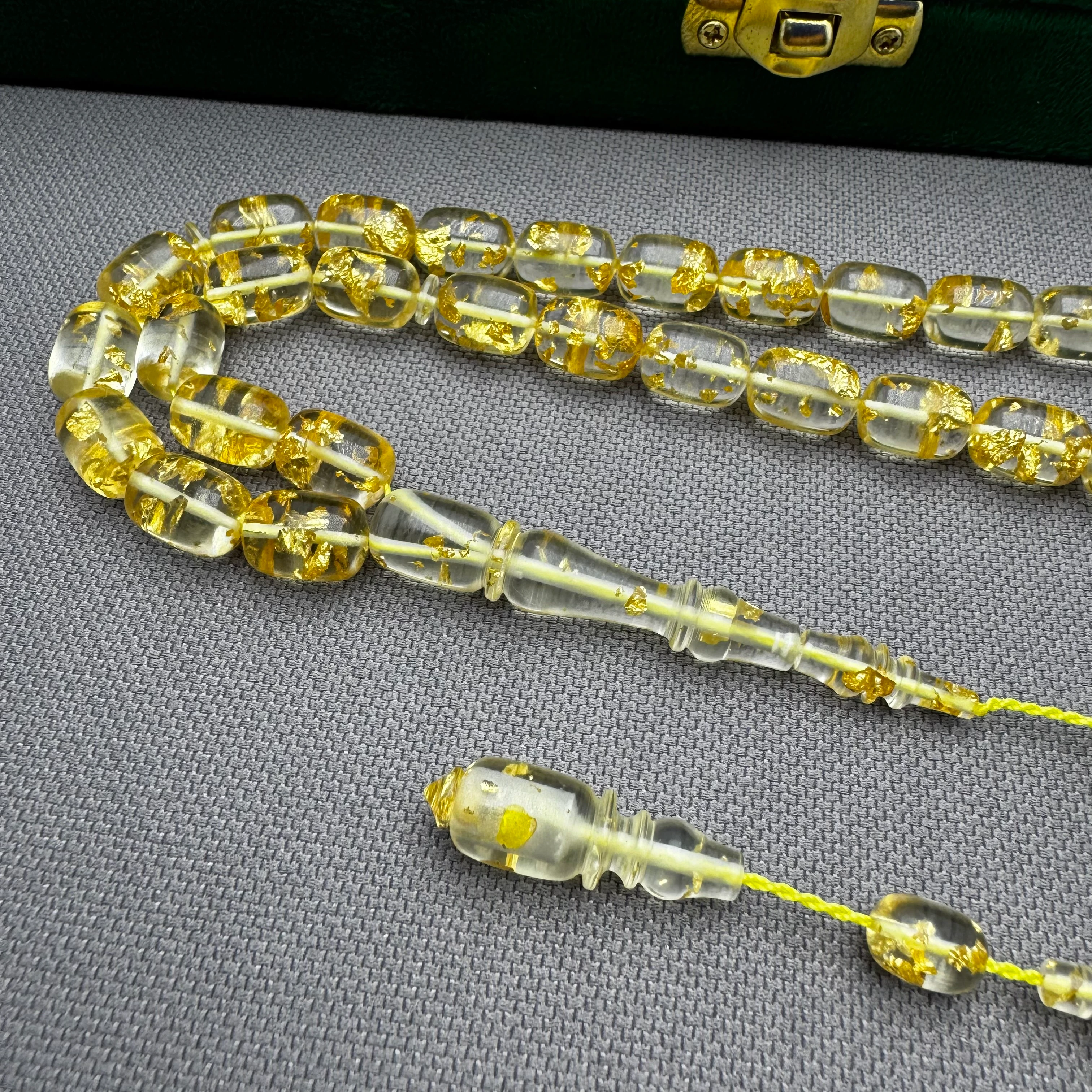 Muhammed ERDEN Usta İşçilikli Özel Döküm Altın Parçacıklı Uçak Camı Tespih